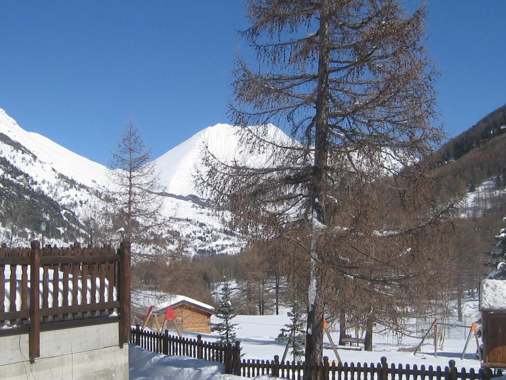 Hotel Villa Plinia Pragelato Exteriör bild