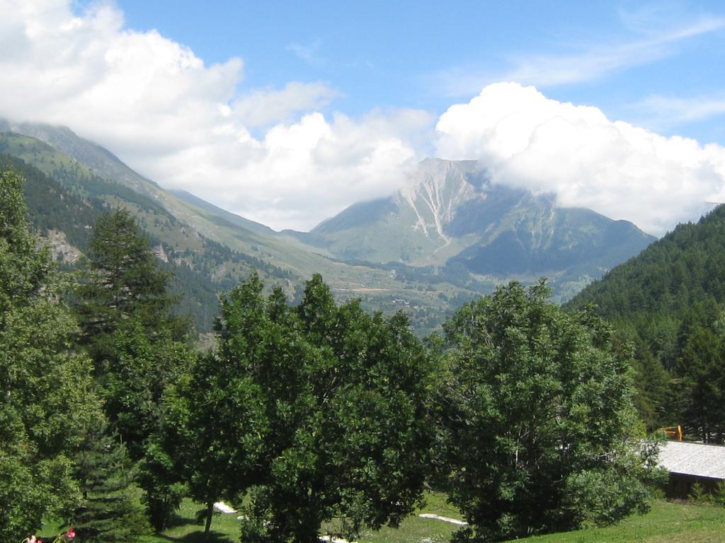 Hotel Villa Plinia Pragelato Exteriör bild