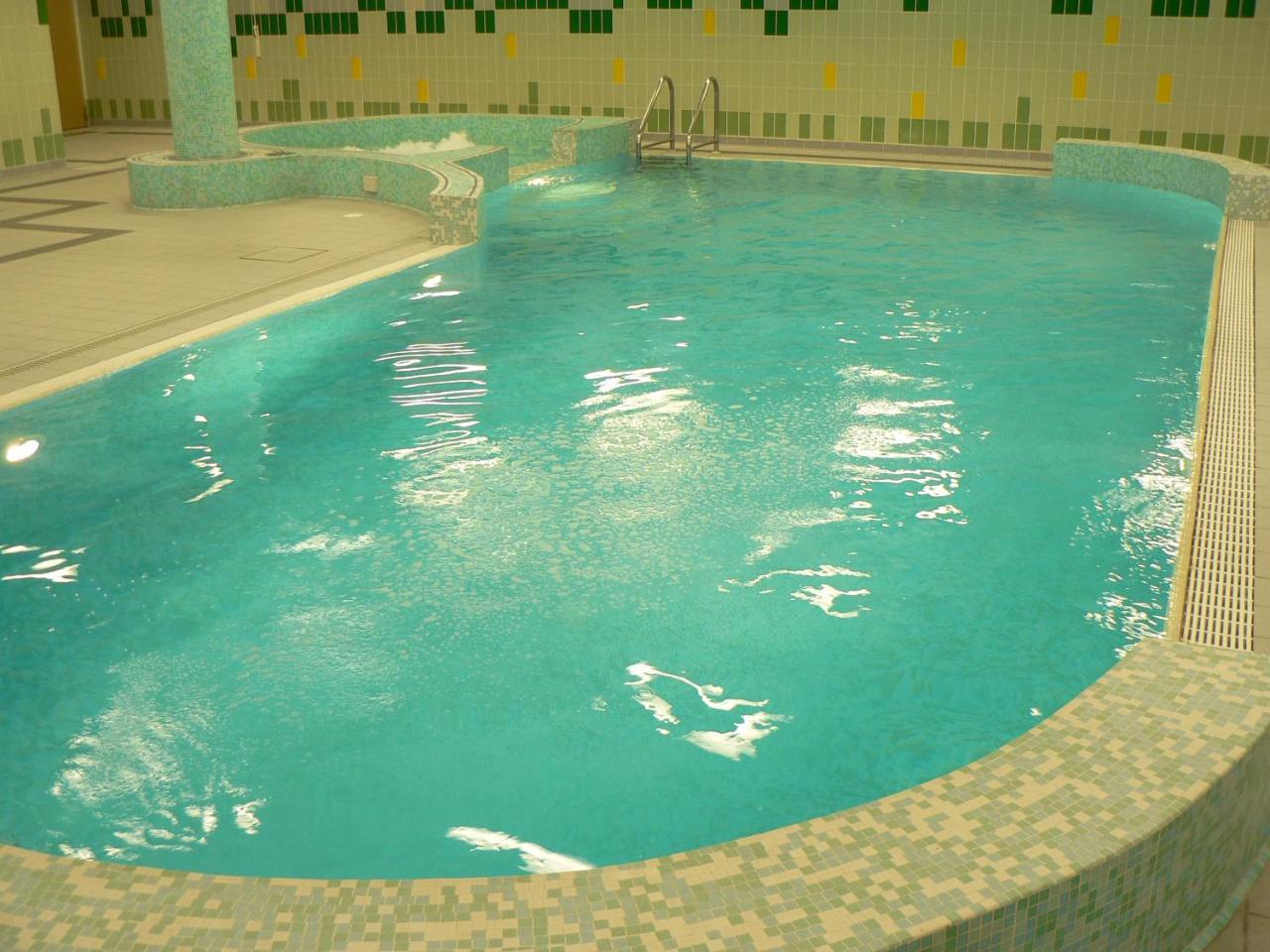 Hotel Villa Plinia Pragelato Exteriör bild